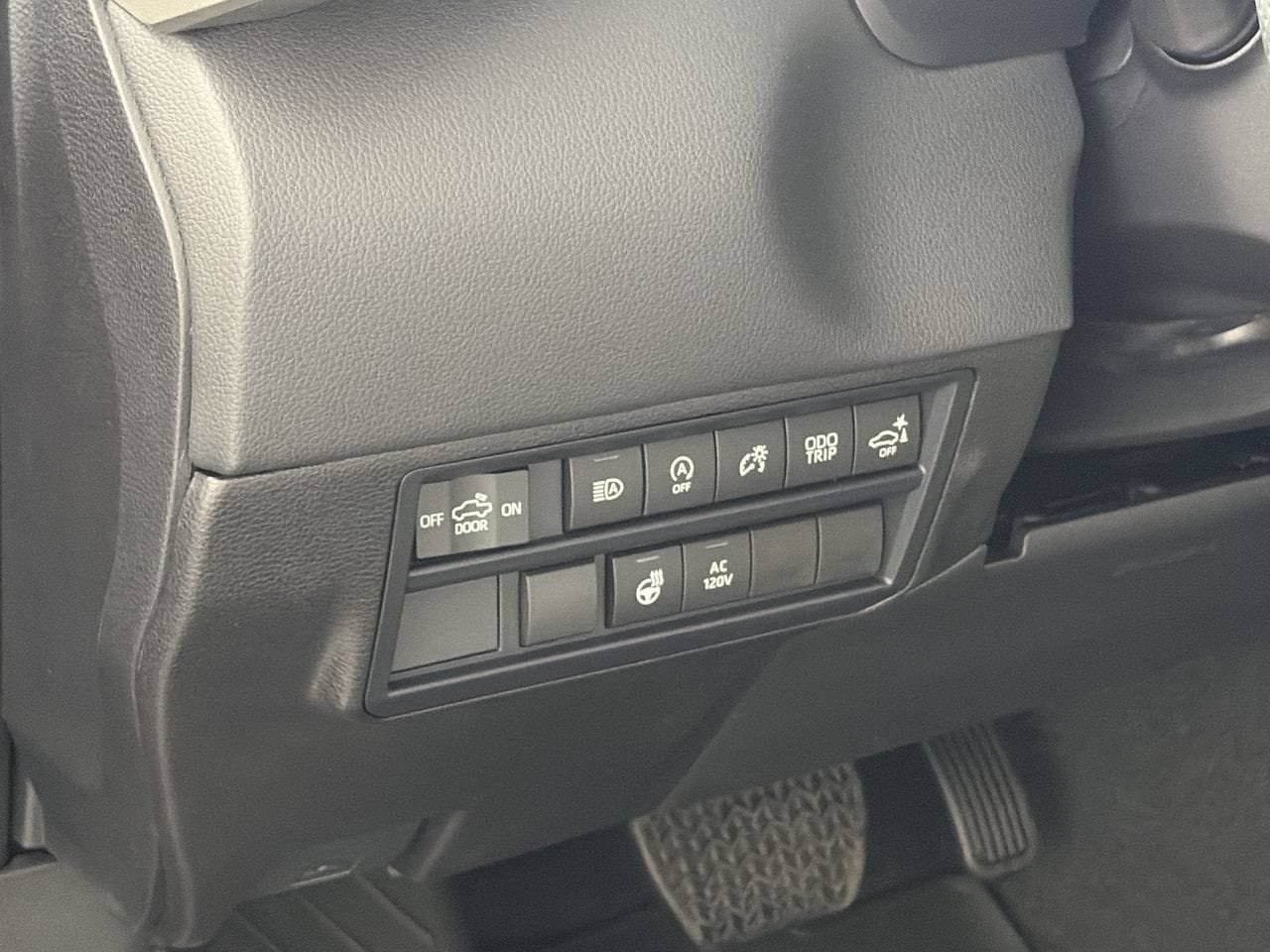 New 2026 Toyota Tundra Limited AWD/4WD image 12