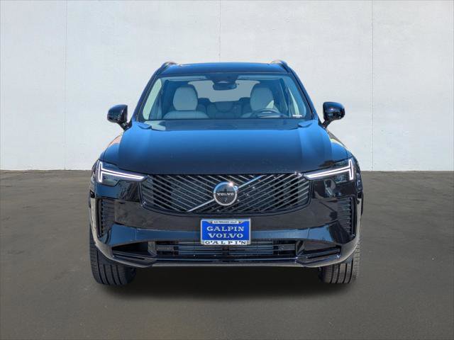 New 2026 Volvo XC90 T8 Ultra w/ Protection Package AWD/4WD image 4