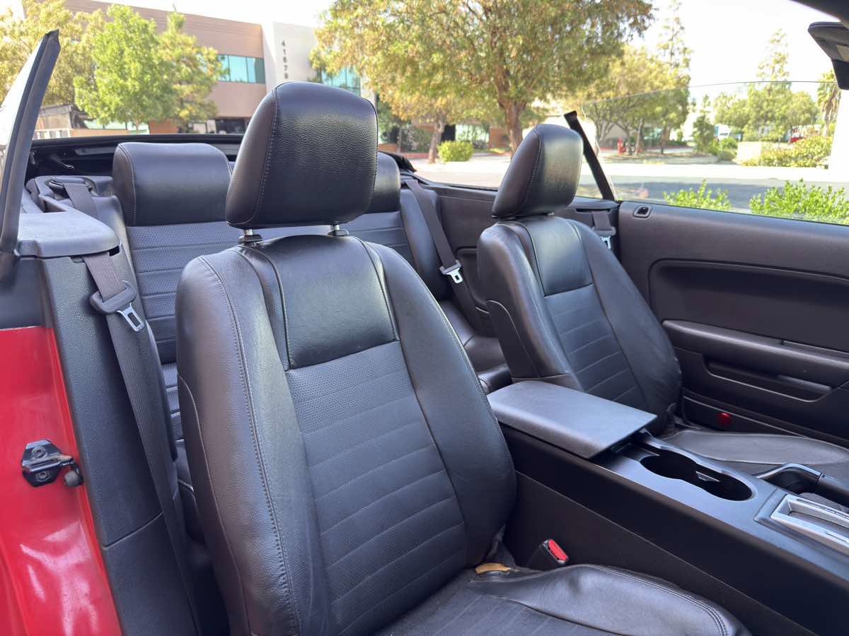 Used 2005 Ford Mustang GT image 45