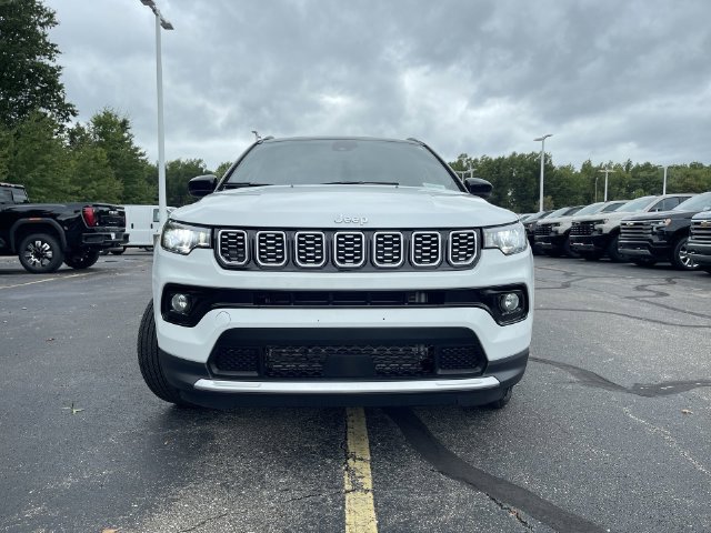 Used 2026 Jeep Compass Limited AWD/4WD image 29