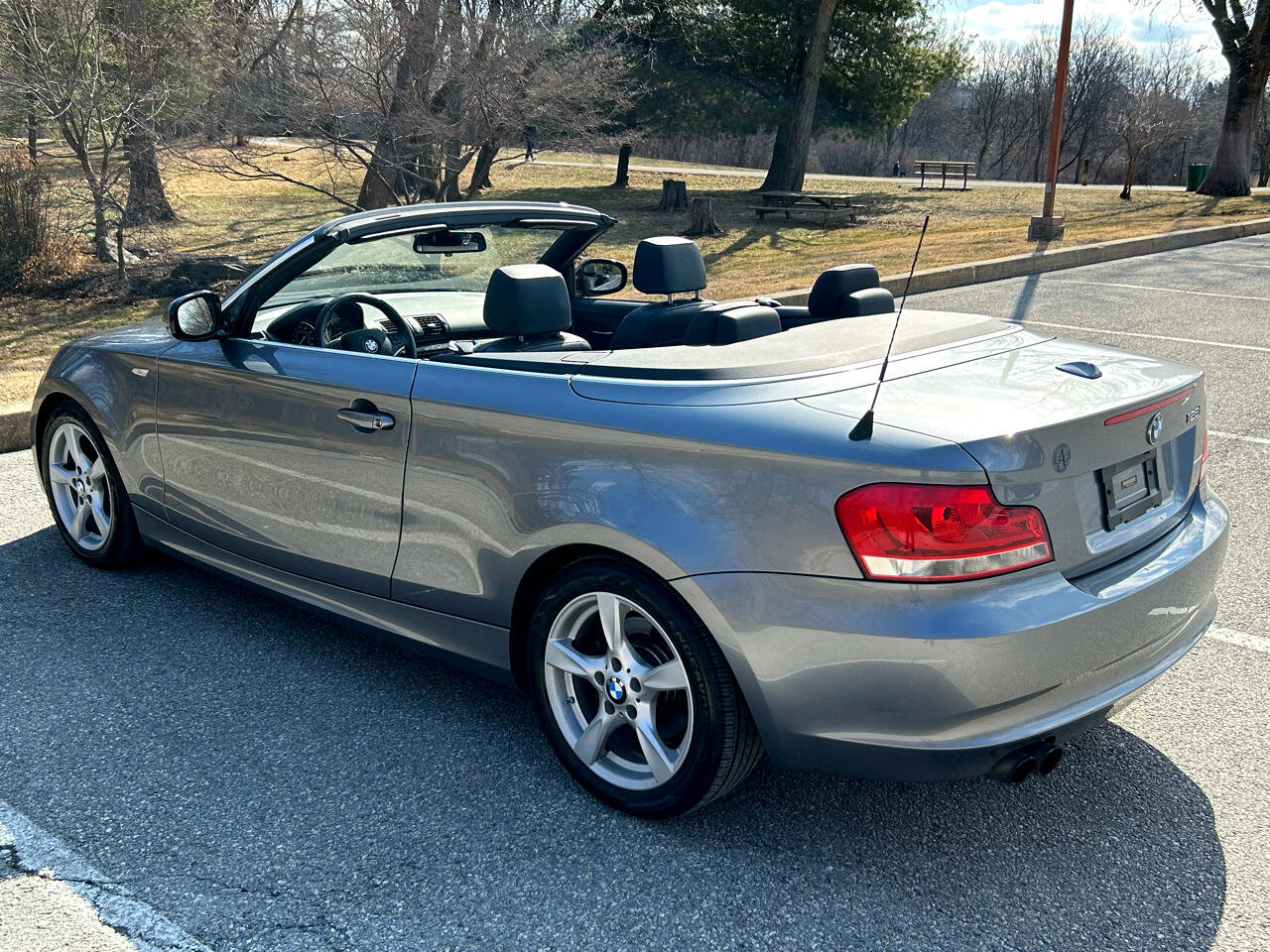 Used 2012 BMW 128i Convertible image 11