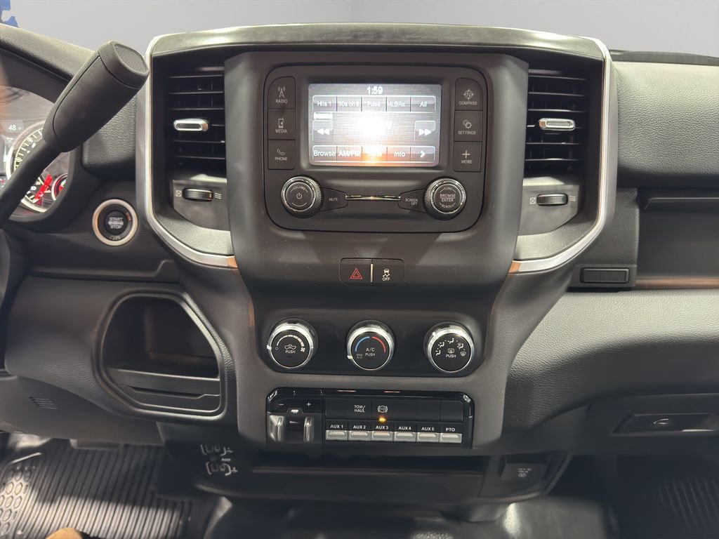 Used 2024 RAM 4500 SLT w/ Quick Order Package 2YG SLT image 30