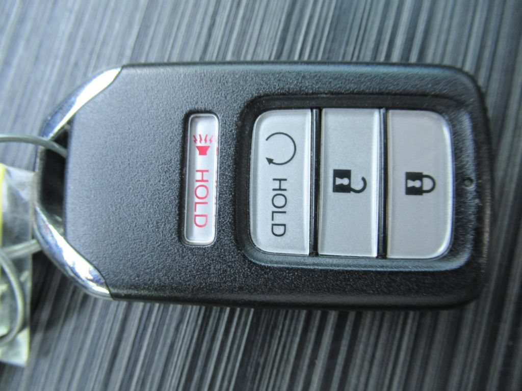 Used 2017 Honda Ridgeline RTL-T image 31