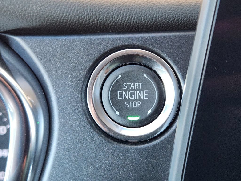 New 2026 Chevrolet Blazer LT w/ Convenience Package FWD image 17