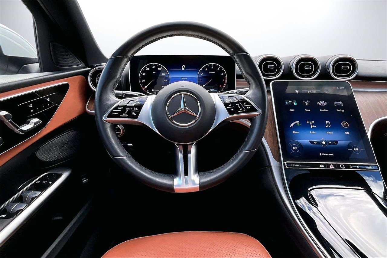 Used 2022 Mercedes-Benz C 300 Sedan image 11