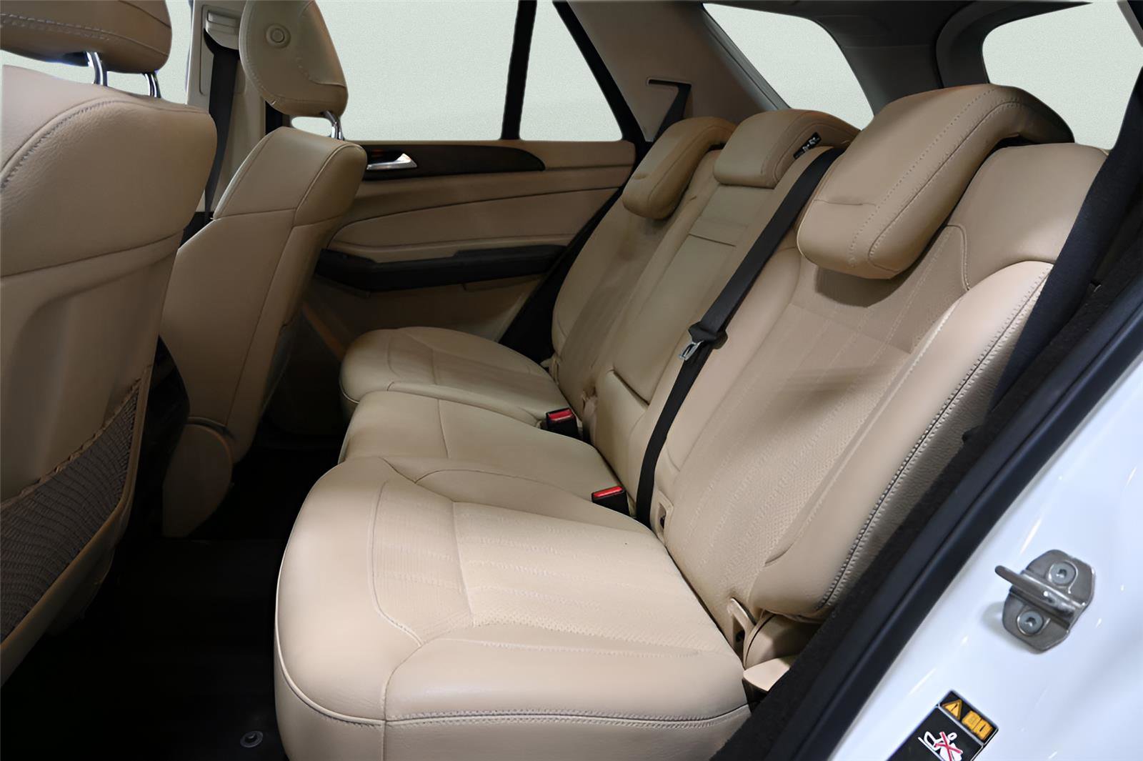 Used 2019 Mercedes-Benz GLE 400 4MATIC w/ Premium 1 Package image 15