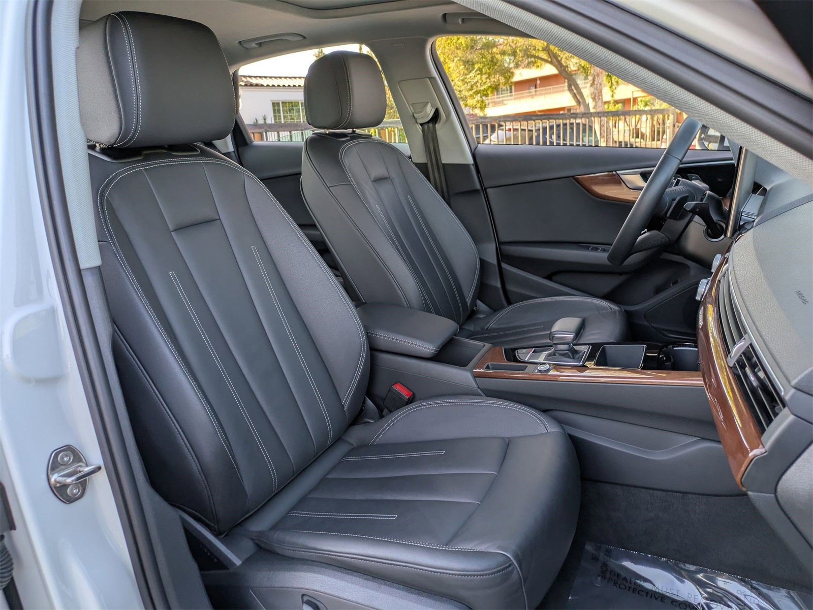 Used 2023 Audi A4 2.0T Premium w/ Convenience Package image 28