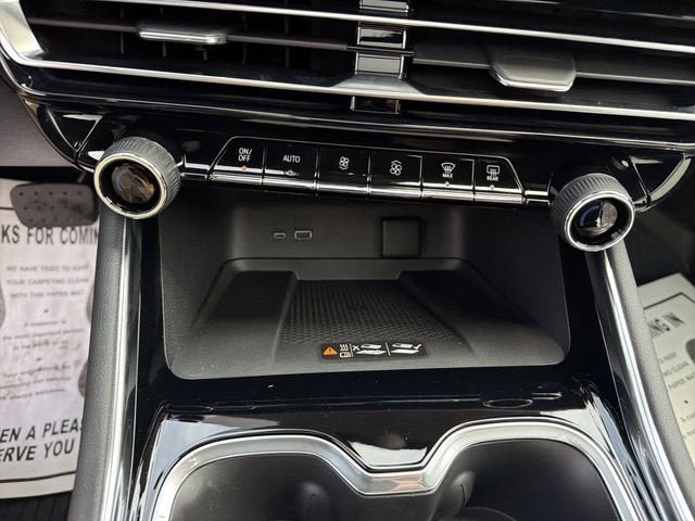 New 2026 Chevrolet Traverse Z71 w/ Driver Confidence Package AWD/4WD image 23