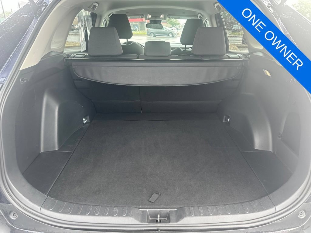 Used 2025 Toyota RAV4 XLE FWD image 26