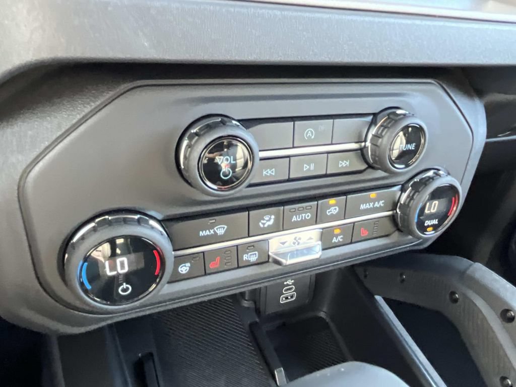 New 2026 Ford Bronco Outer Banks w/ Sasquatch Package AWD/4WD image 33