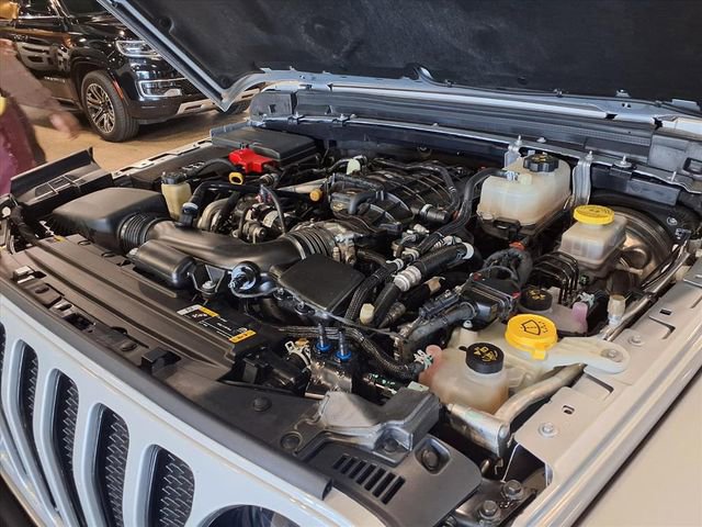Used 2023 Jeep Wrangler Altitude image 14