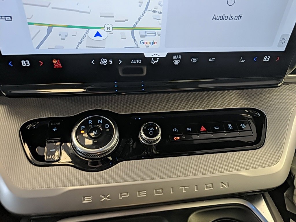 Certified 2025 Ford Expedition Active image 25