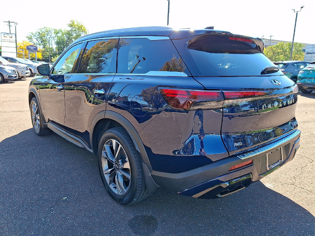 Certified 2023 INFINITI QX60 Luxe w/ Cargo Package AWD/4WD image 4