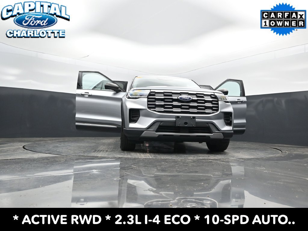 Used 2025 Ford Explorer Active RWD image 38