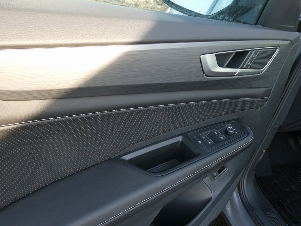 New 2026 Volkswagen Atlas Cross Sport SE image 27