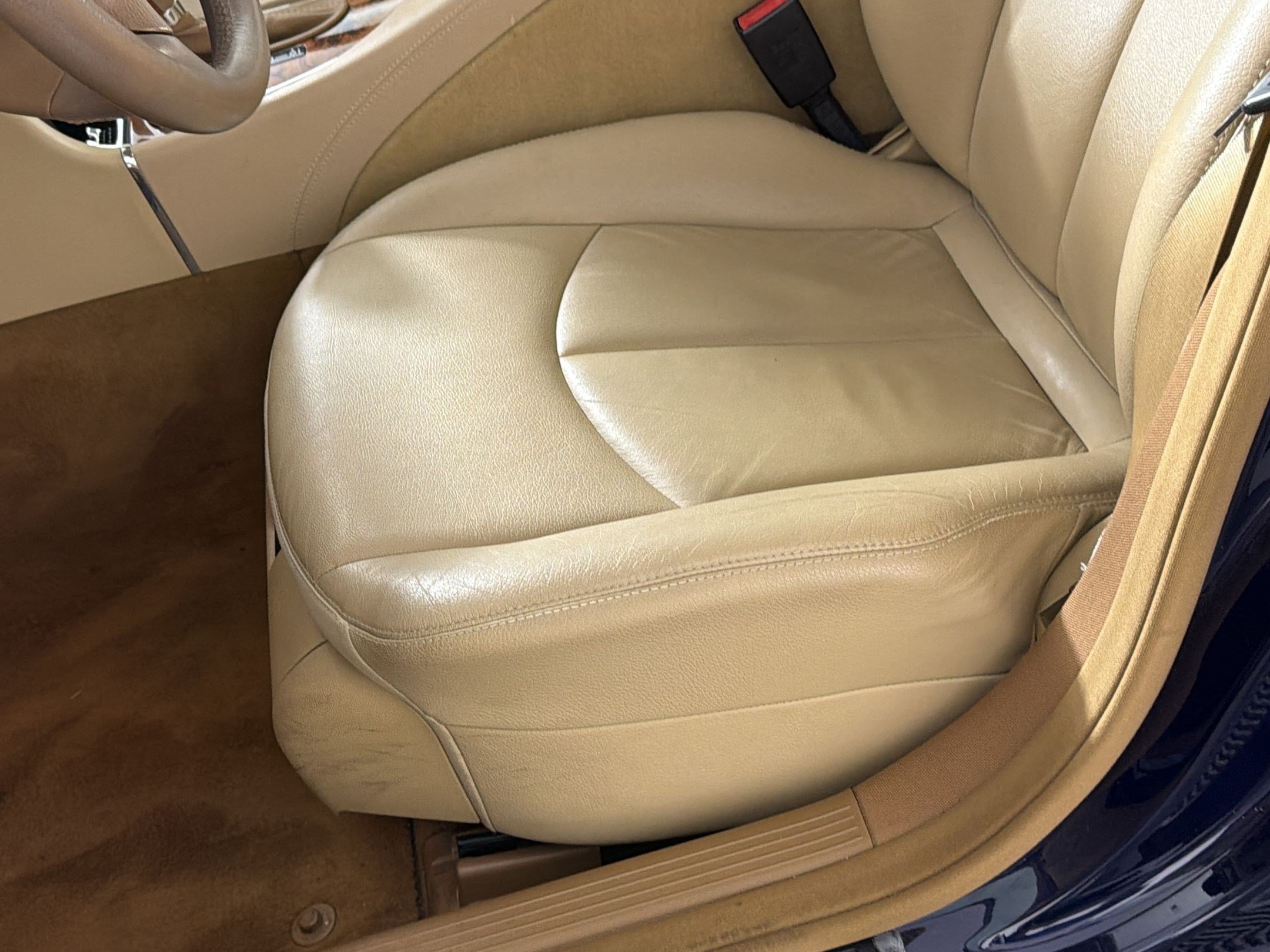 Used 2009 Mercedes-Benz E 350 4MATIC Sedan image 15