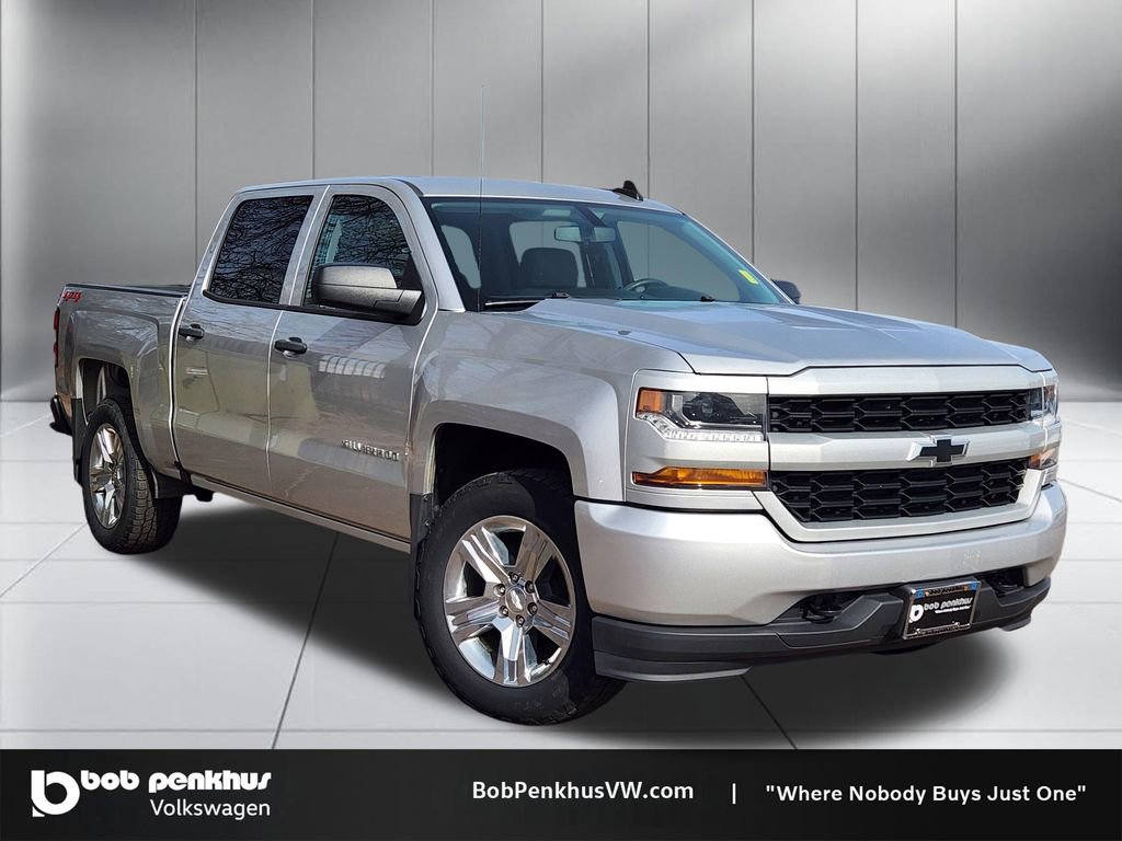 Used 2018 Chevrolet Silverado 1500 Custom w/ Custom Value Package image 1