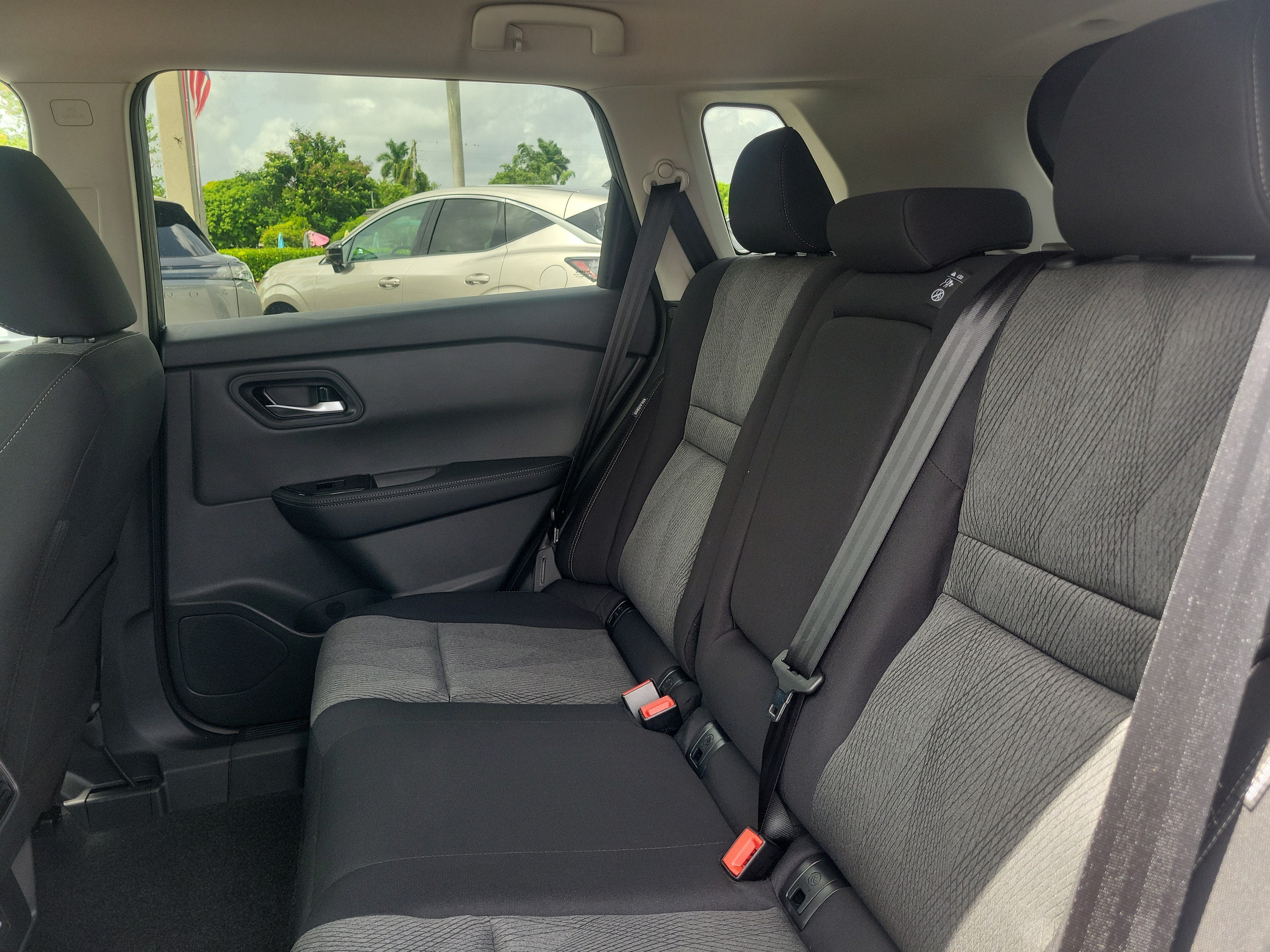 New 2027 Nissan Rogue SV FWD image 16