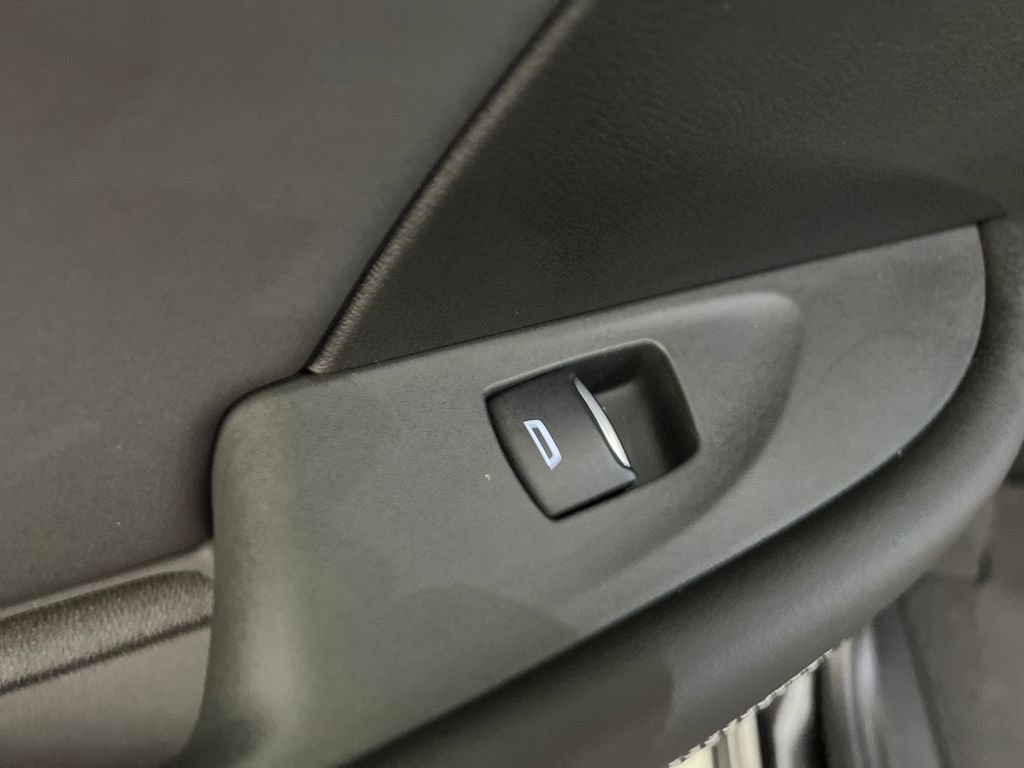 Used 2024 Buick Envision Sport Touring image 17