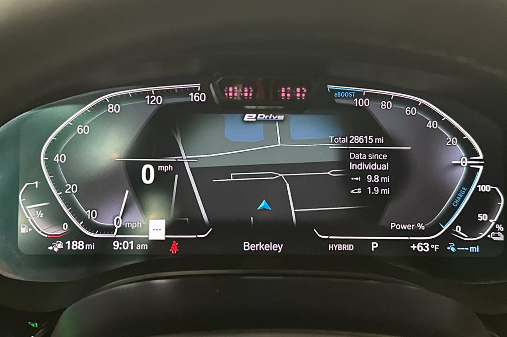 Used 2023 BMW 530e w/ M Sport Package RWD image 30