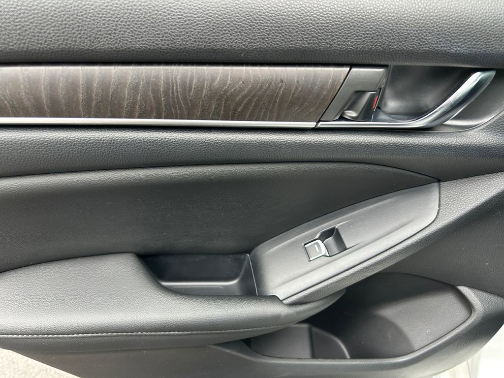 Certified 2020 Honda Accord EX-L image 17