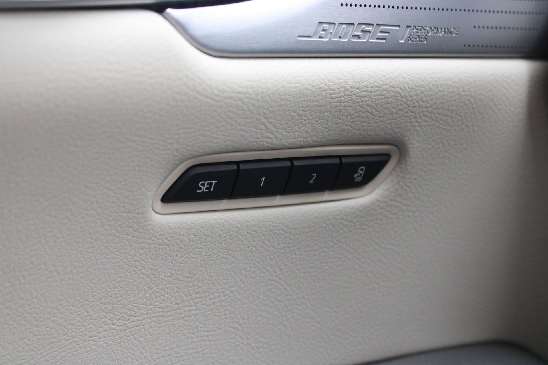 Used 2024 Cadillac XT5 Premium Luxury w/ LPO, Floor Liner Package AWD/4WD image 28