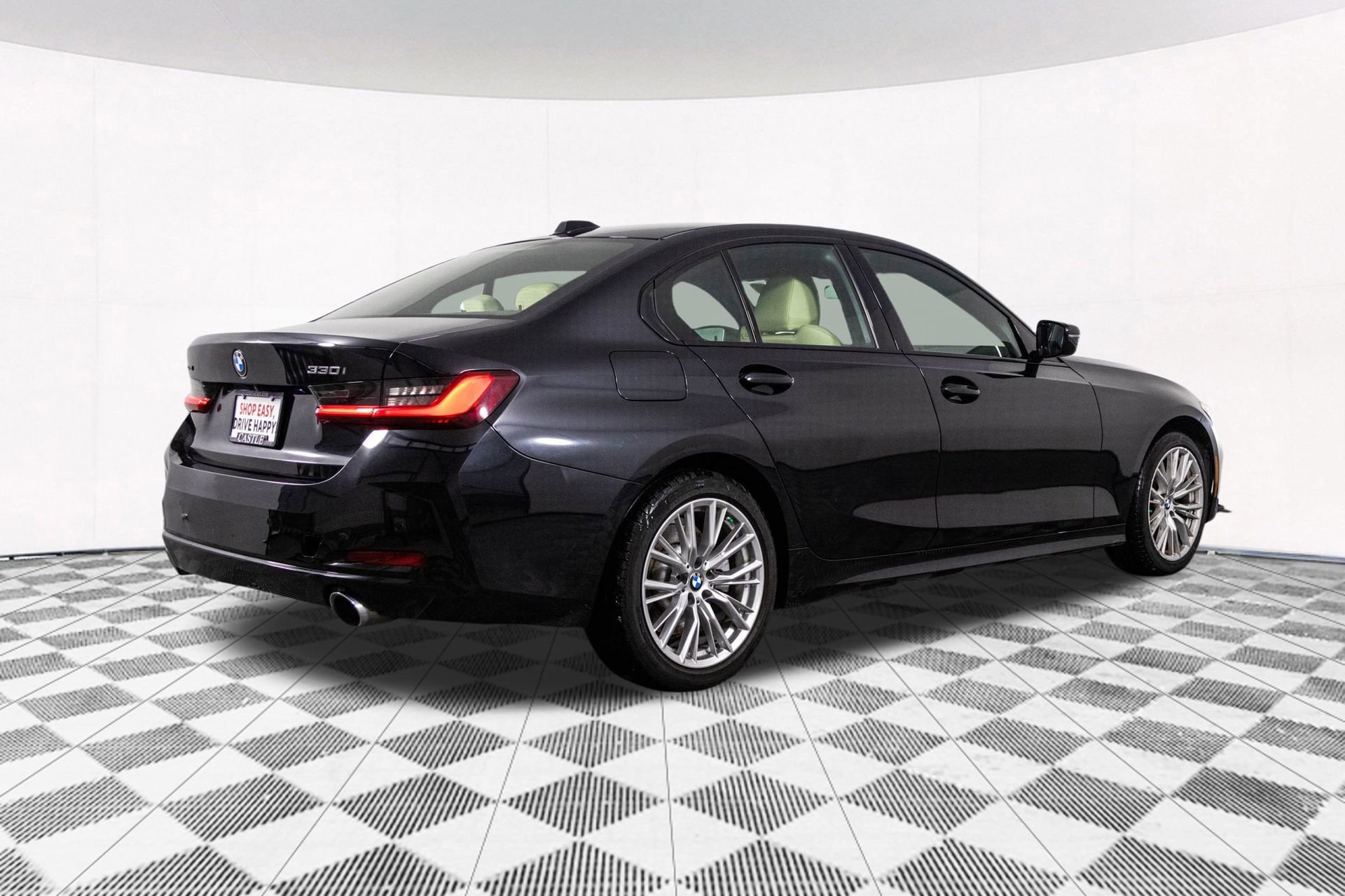 Used 2023 BMW 330i xDrive Sedan w/ Driving Assistance Package image 16