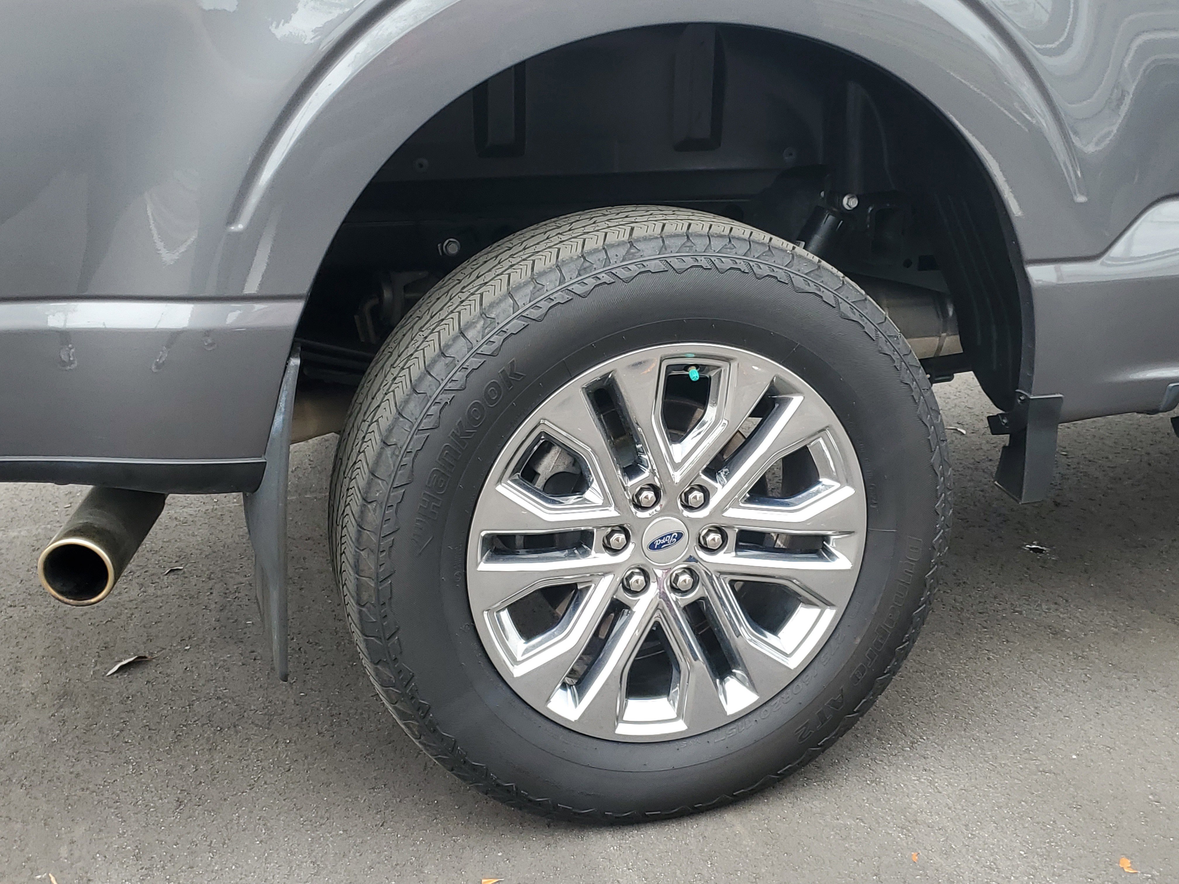 Used 2024 Ford F150 Lariat w/ FX4 Off-Road Package image 36