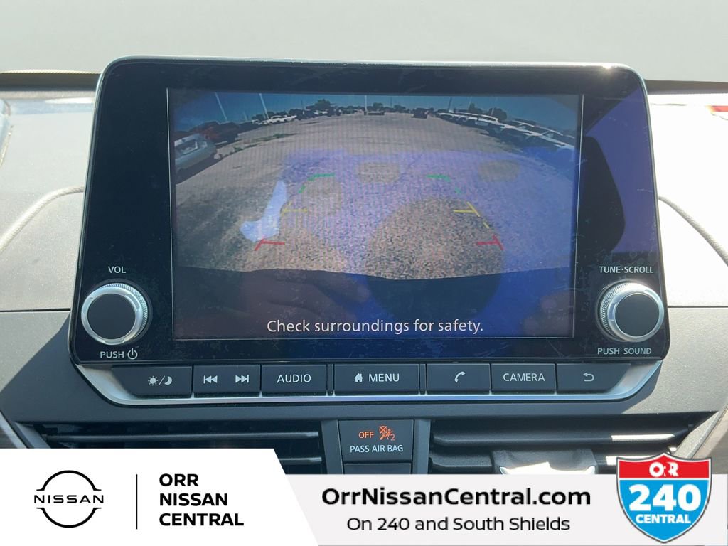 Used 2025 Nissan Altima 2.5 SV FWD image 25