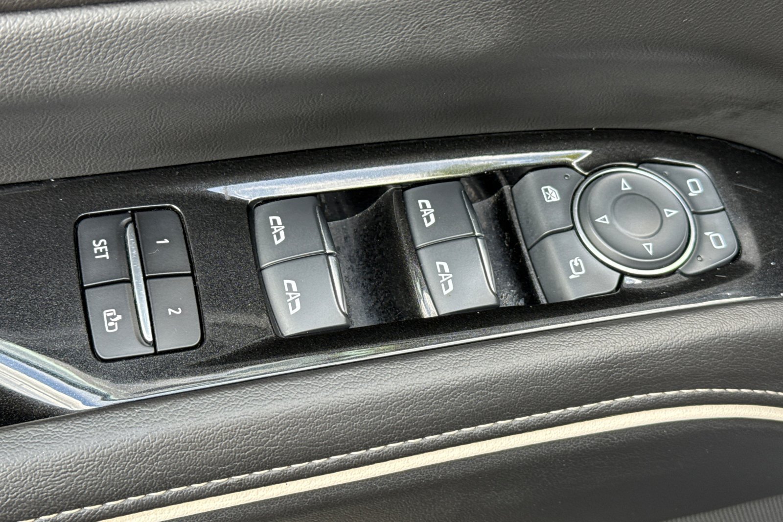 Used 2024 Cadillac Escalade Sport AWD/4WD image 13