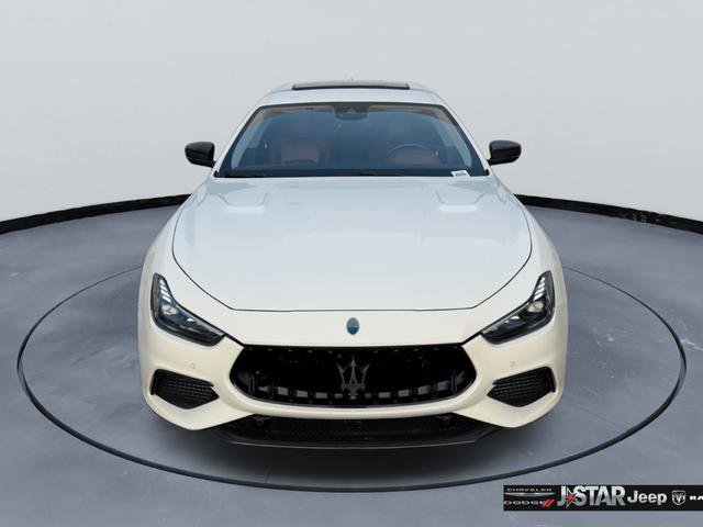 Used 2021 Maserati Ghibli Trofeo image 2