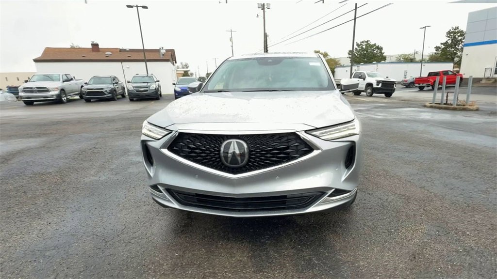 Used 2023 Acura MDX SH-AWD w/ Technology Package image 3
