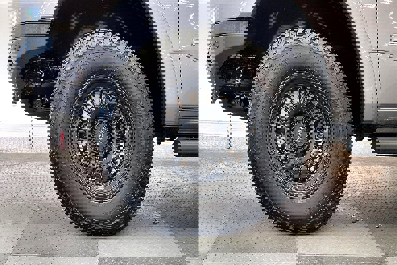 Used 2025 RAM 1500 Laramie w/ Sport Appearance Package image 8