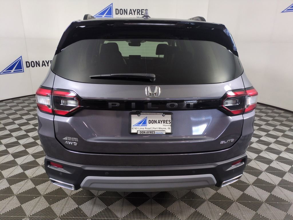 Certified 2024 Honda Pilot Elite image 4
