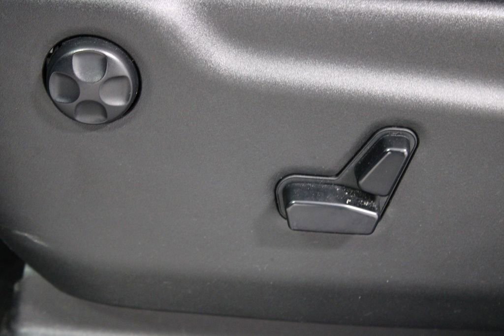 Used 2021 Jeep Grand Cherokee Limited image 19