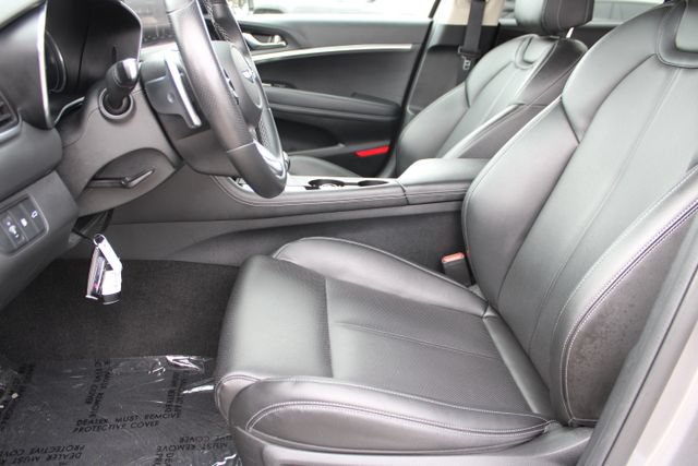 Used 2022 Genesis G70 2.0T RWD image 31