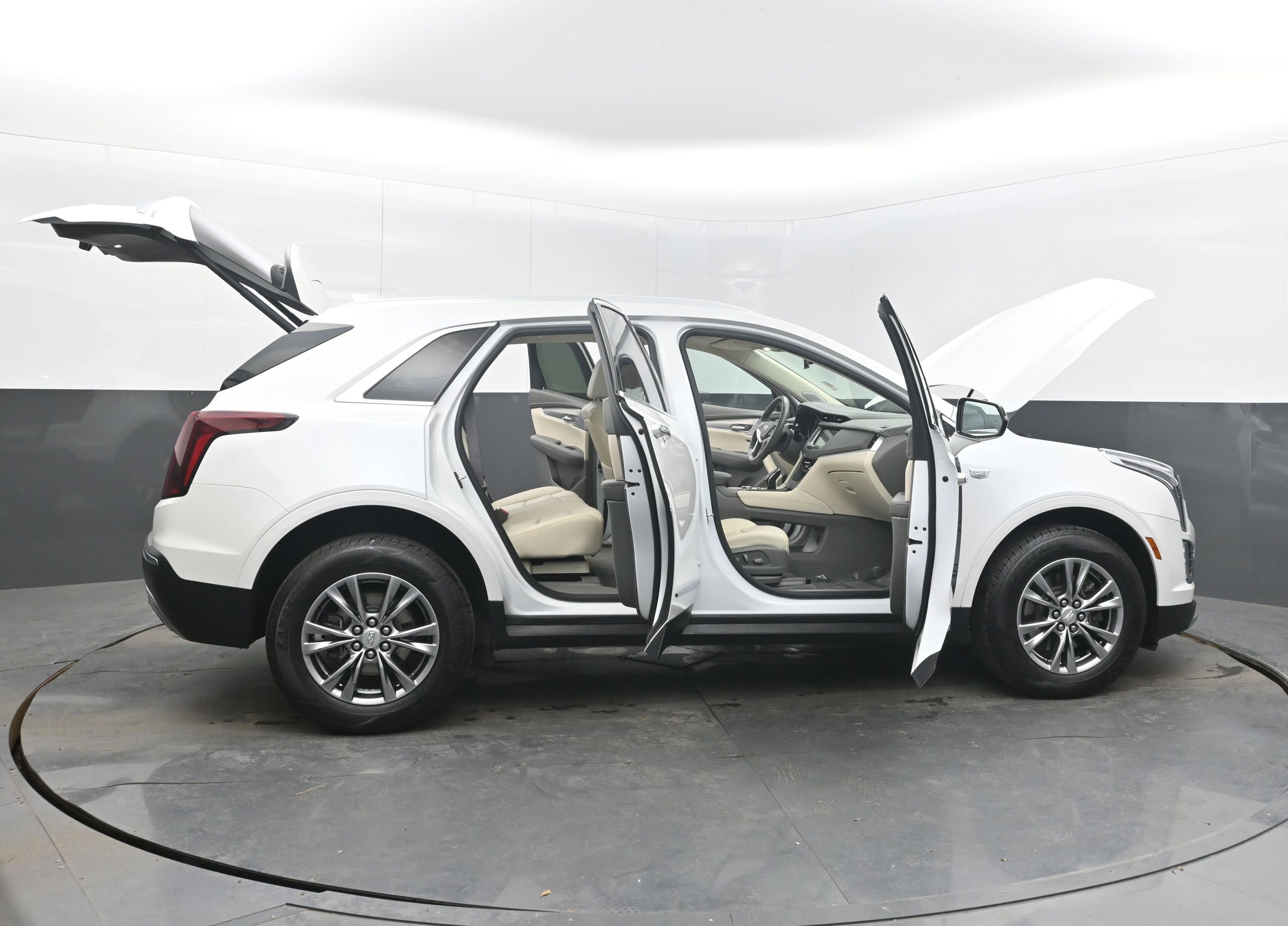 Used 2023 Cadillac XT5 Premium Luxury image 46