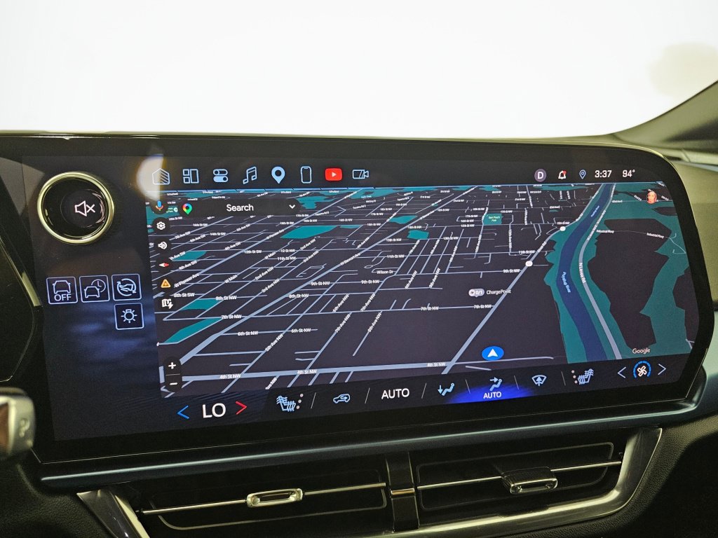 Used 2026 Chevrolet Equinox EV LT FWD image 28