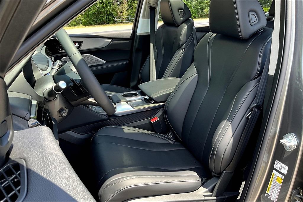 Used 2024 Acura MDX SH-AWD w/ Technology Package image 12