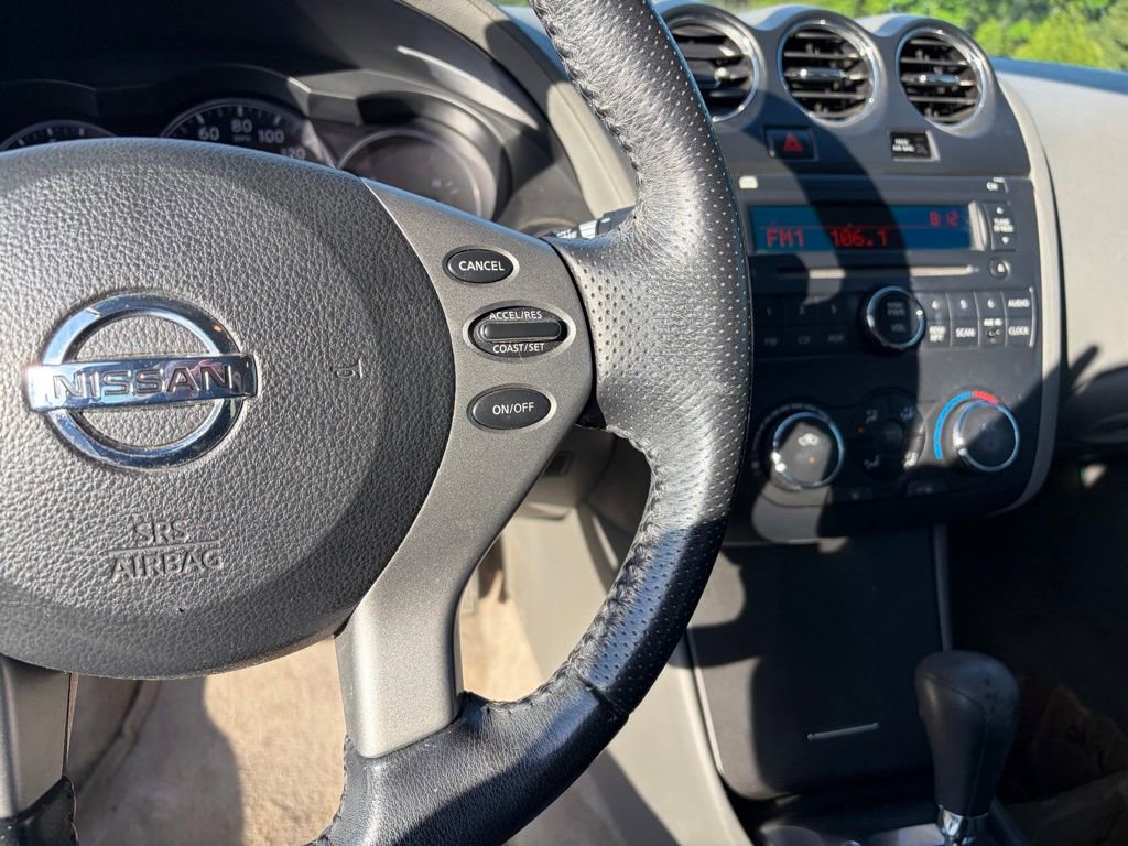 Used 2011 Nissan Altima 2.5 S w/ Special Edition Pkg FWD image 16