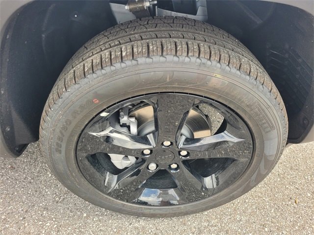 New 2025 Jeep Grand Cherokee Limited image 18