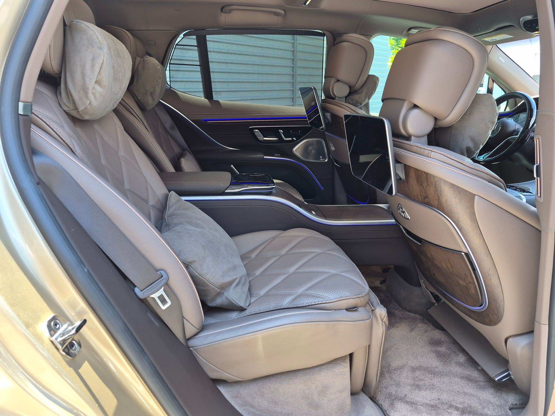 Certified 2024 Mercedes-Benz Maybach EQS 680 4MATIC image 28