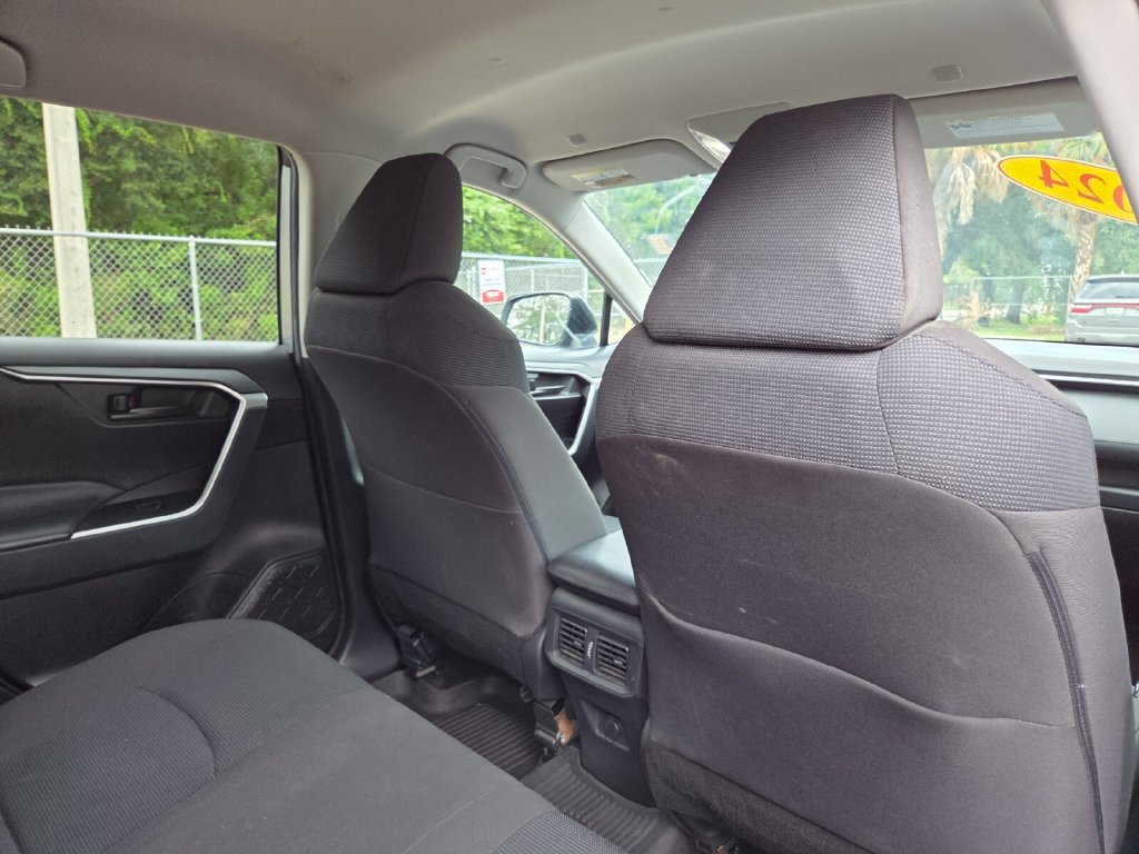 Certified 2024 Toyota RAV4 LE AWD/4WD image 16