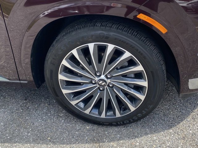 Used 2024 Hyundai Palisade Calligraphy image 11