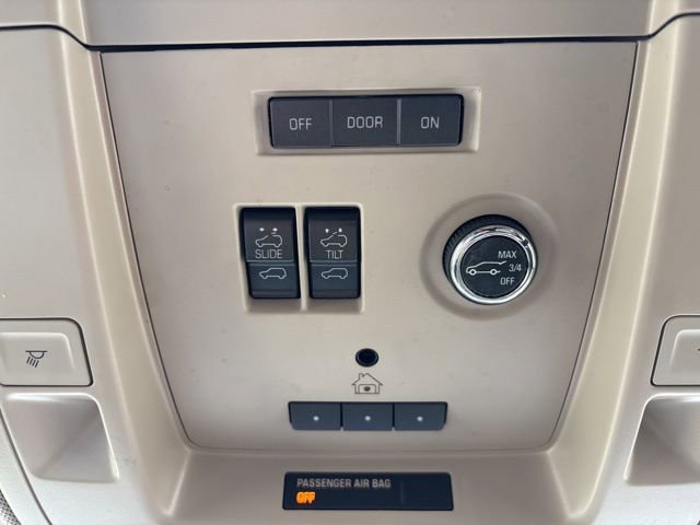 Used 2016 GMC Yukon XL Denali w/ Open Road Package image 37