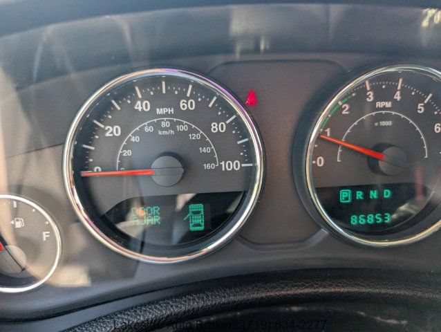 Used 2013 Jeep Wrangler Unlimited Sahara w/ Connectivity Group AWD/4WD image 19