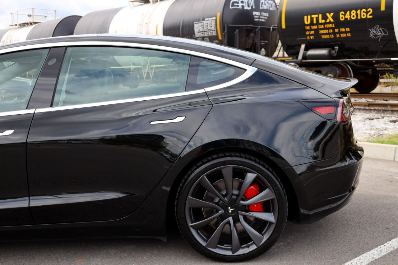 Used 2020 Tesla Model 3 Performance image 25
