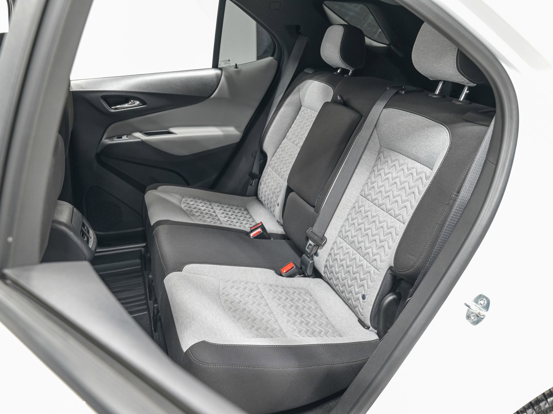 Used 2023 Chevrolet Equinox LS w/ LS Convenience Package image 29