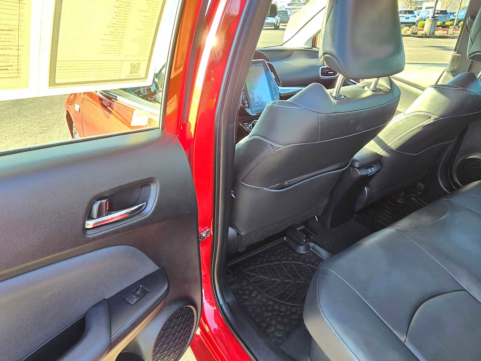 Used 2020 Toyota Prius Prime XLE image 15