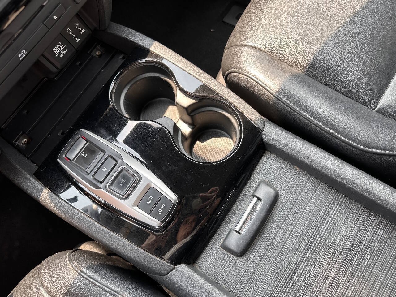 Used 2017 Honda Pilot Touring image 20